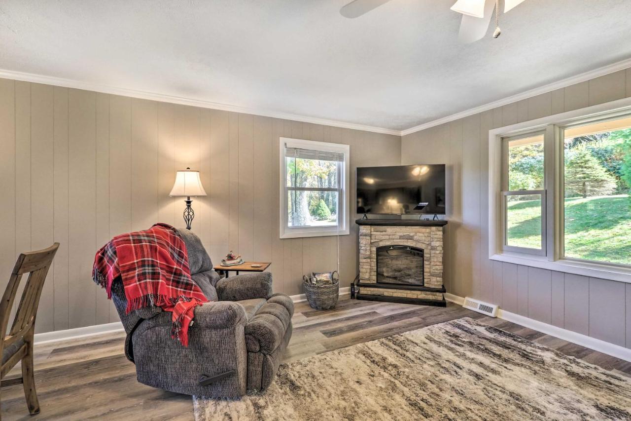 Welcoming Boone Getaway Near Hiking And Skiing! Exterior photo